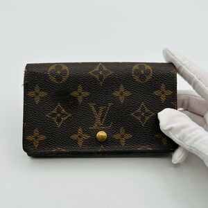 Louis Vuitton Monogram Zip Wallet